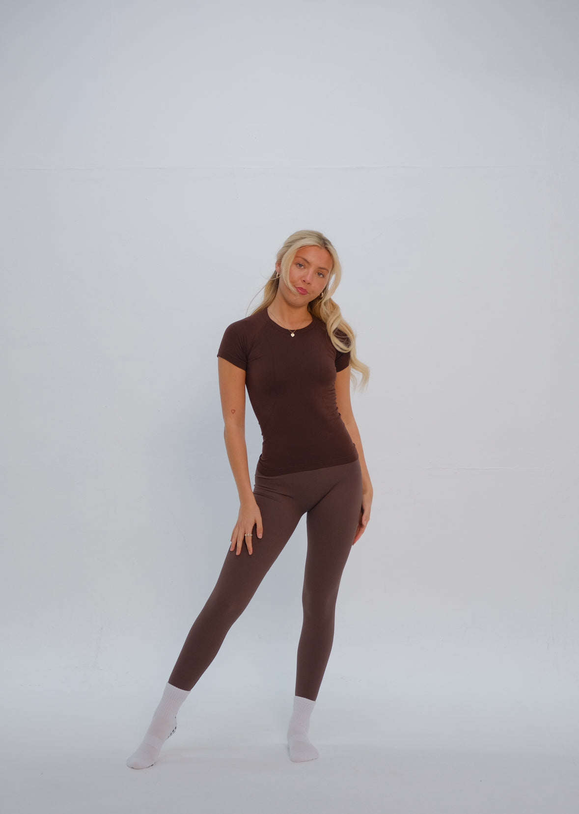 Seamless Sports Tee - Brown