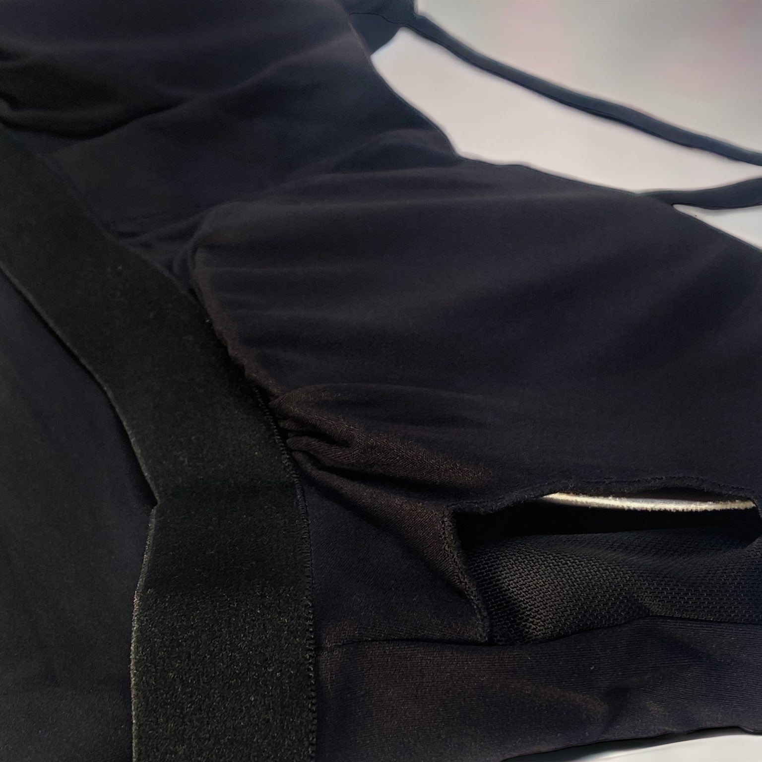 Seamless Strap Vest Top - Black (Leaving Soon!)