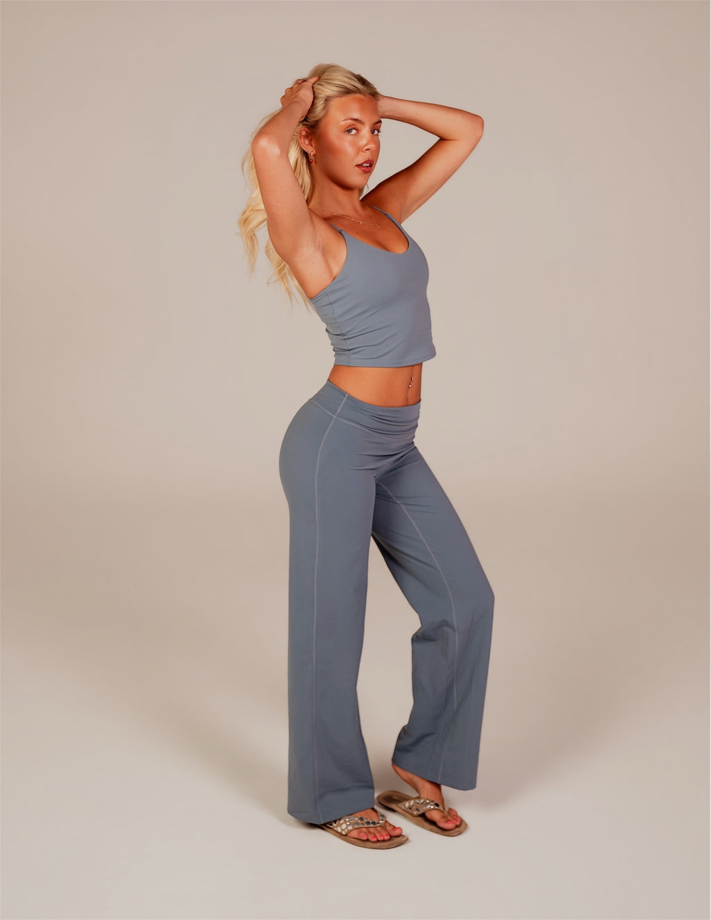 Seamless Sculpt Flared Leggings - Chalk Blue