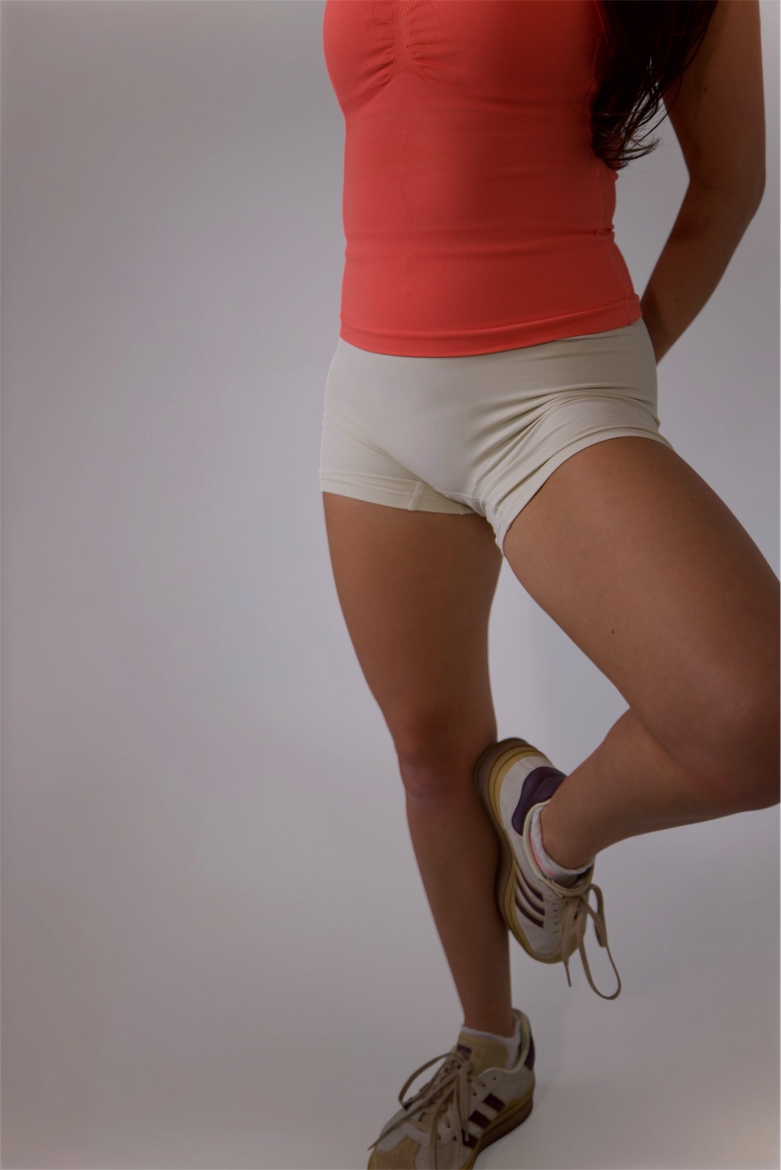 Seamless Booty Shorts - Creme