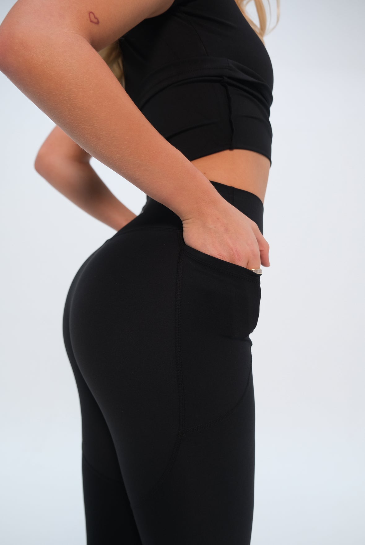 Seamless High Waisted Yoga Leggings - Black
