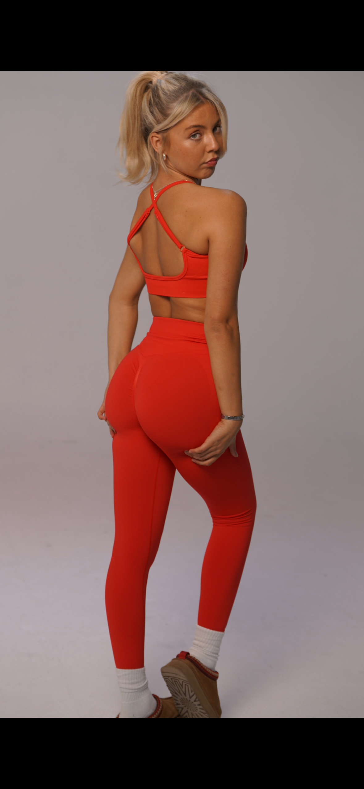 Backless Strap Sports Bra - Red